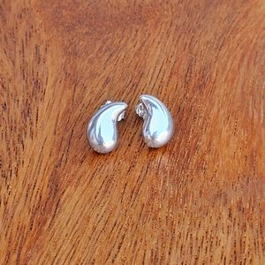 Tiffany &Co Elsa Peretti Teardrop Earrings